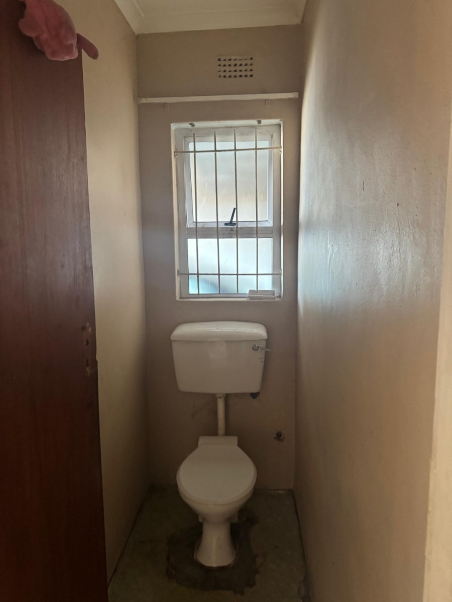 To Let 3 Bedroom Property for Rent in Hillcrest Heights Western Cape